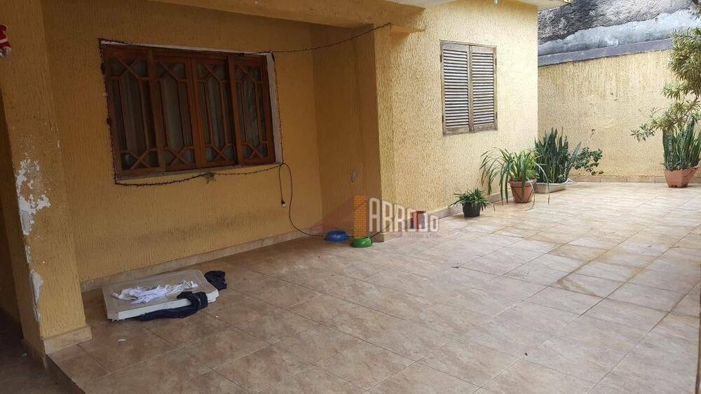 Casa, 3 quartos, 193 m² - Foto 1