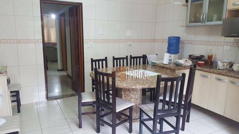 Casa, 3 quartos, 193 m² - Foto 4