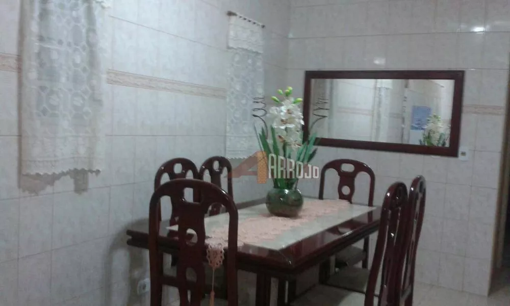 Sobrado à venda com 3 quartos, 175m² - Foto 2