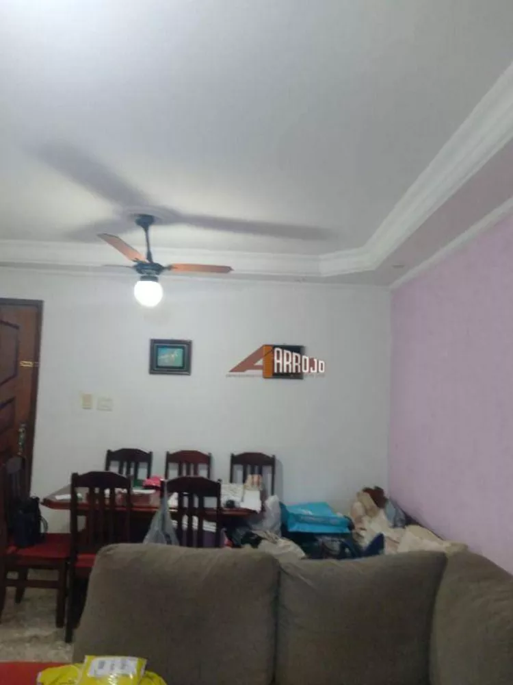 Apartamento à venda com 2 quartos, 56m² - Foto 3