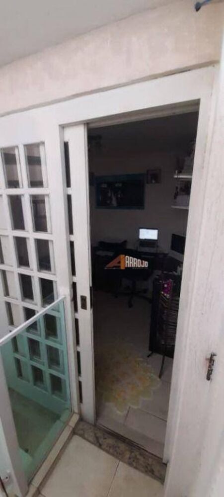 Sobrado à venda com 3 quartos, 198m² - Foto 3