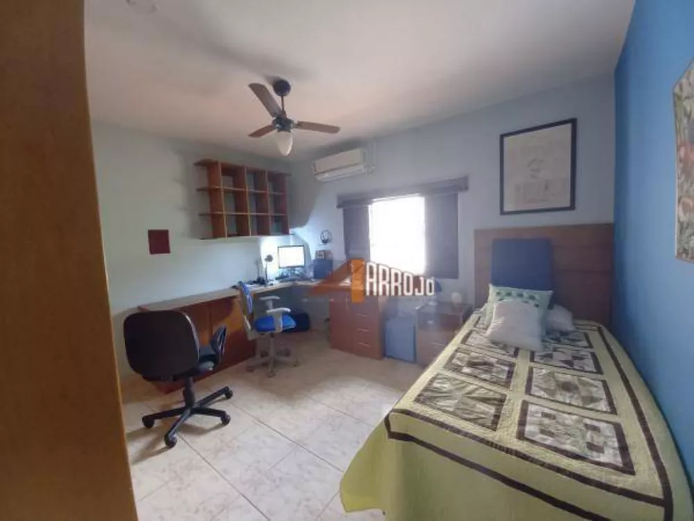 Sobrado à venda com 3 quartos, 250m² - Foto 2