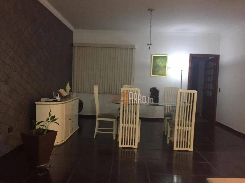 Casa, 5 quartos, 380 m² - Foto 3