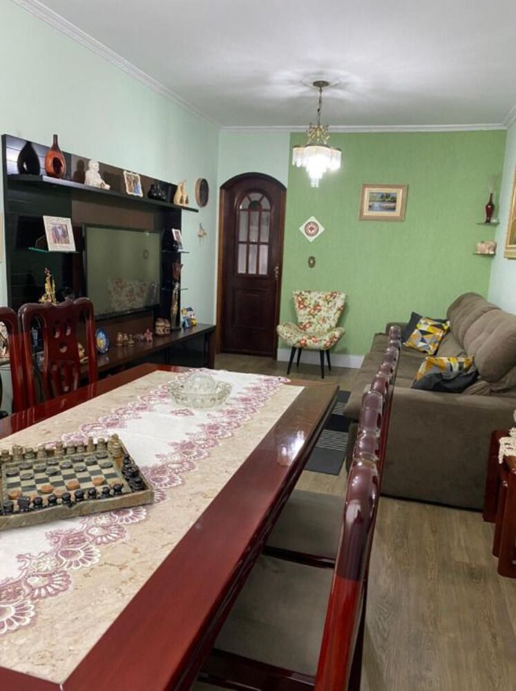 Casa à venda com 3 quartos, 203m² - Foto 1
