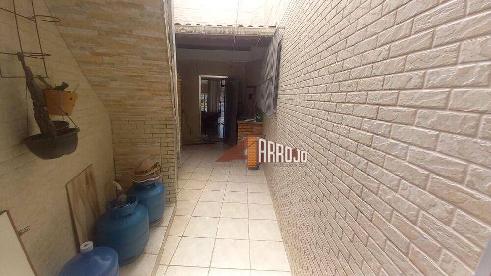 Sobrado, 2 quartos, 130 m² - Foto 1