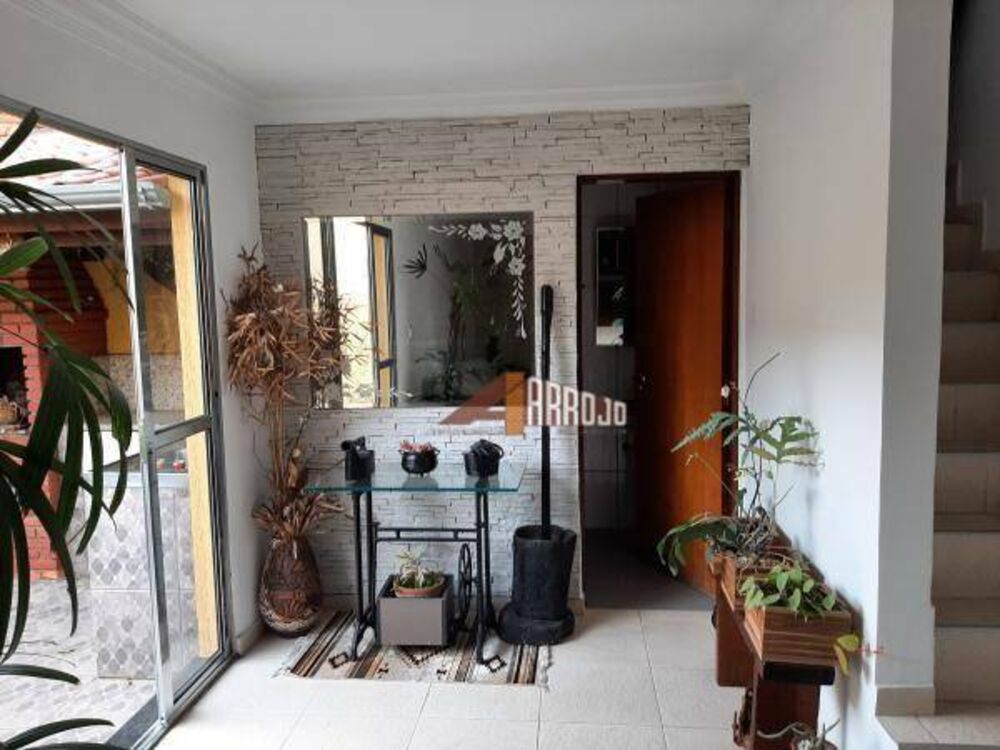 Casa, 3 quartos, 77 m² - Foto 1