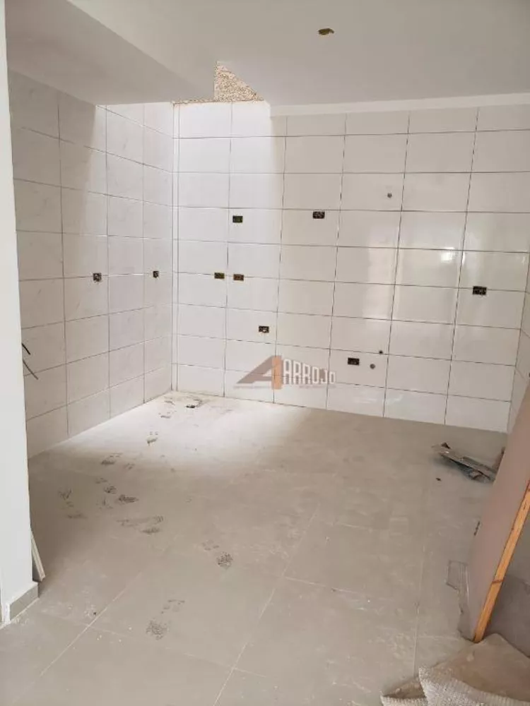 Sobrado à venda com 2 quartos, 60m² - Foto 4