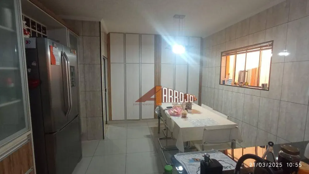 Sobrado, 4 quartos, 200 m² - Foto 2