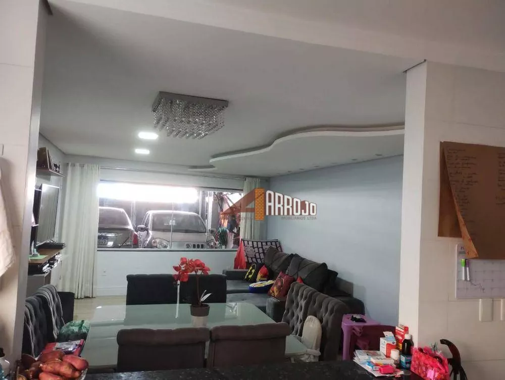 Casa à venda com 4 quartos, 160m² - Foto 3