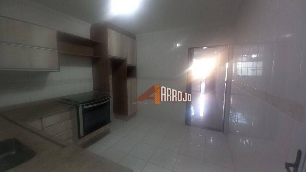 Sobrado à venda com 2 quartos, 67m² - Foto 5