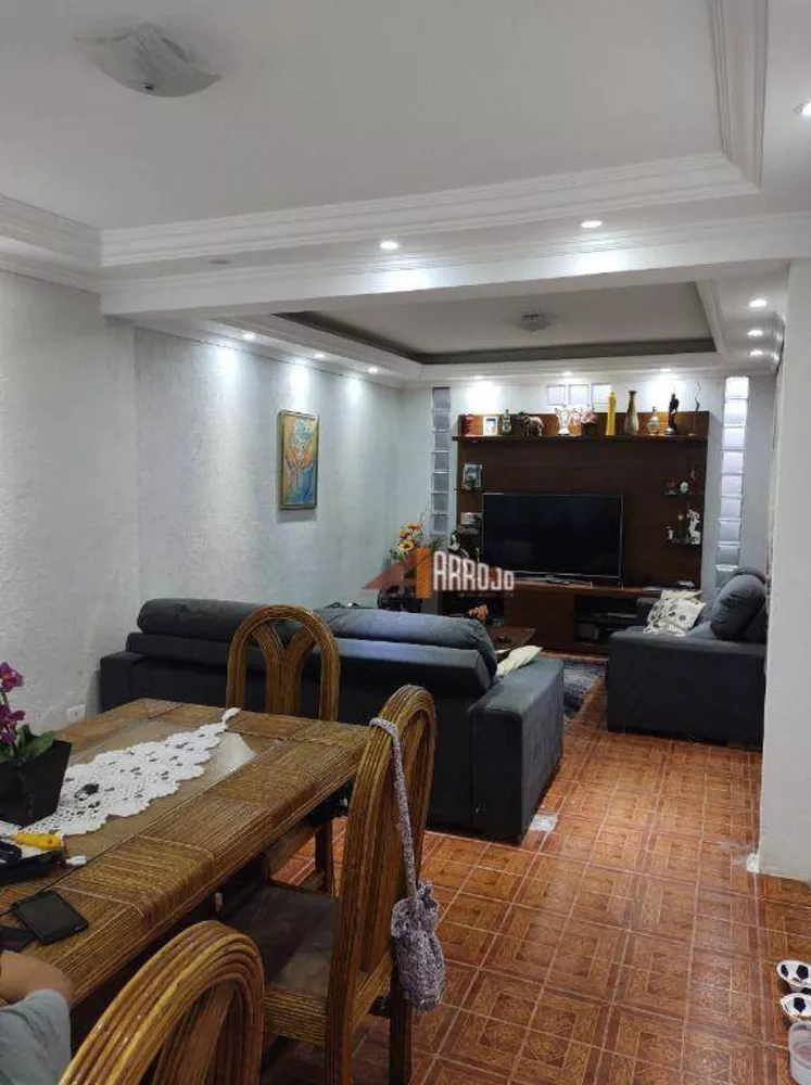 Casa à venda com 3 quartos, 240m² - Foto 6