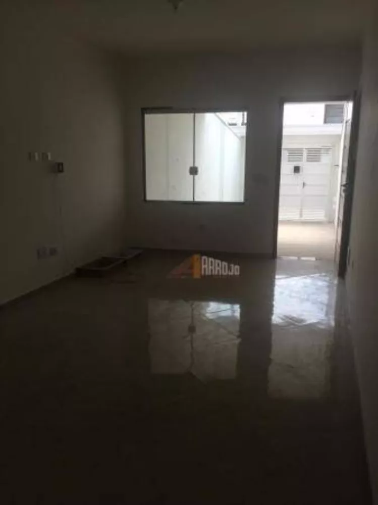 Sobrado à venda com 3 quartos, 110m² - Foto 4