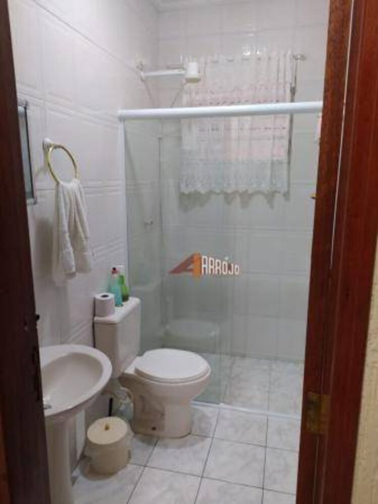 Casa, 3 quartos, 250 m² - Foto 8