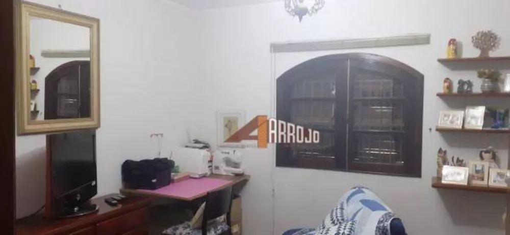 Sobrado à venda com 3 quartos, 214m² - Foto 4