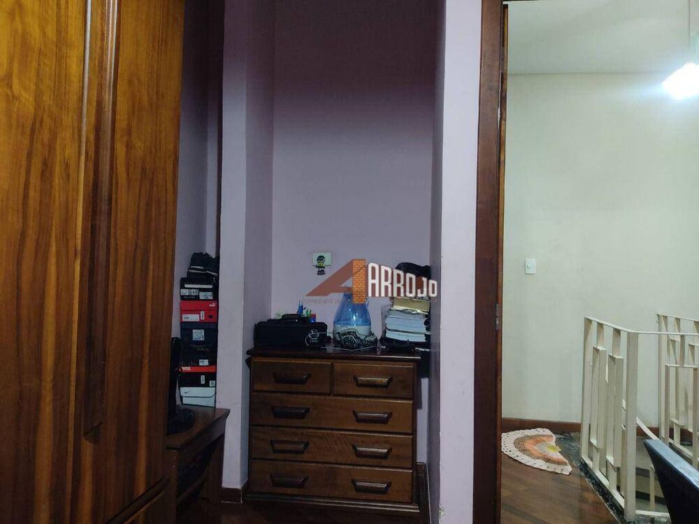 Sobrado, 4 quartos, 242 m² - Foto 7