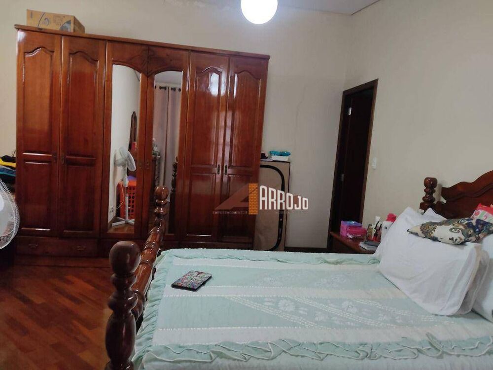 Sobrado, 4 quartos, 242 m² - Foto 4