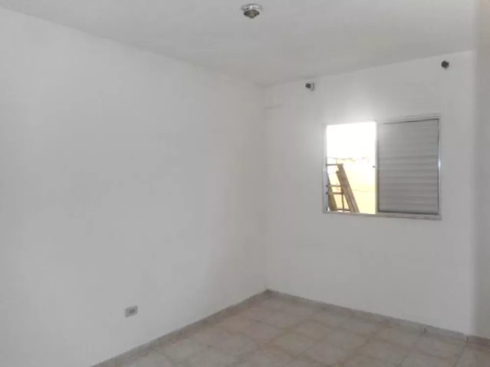 Casa para alugar com 1 quarto, 45m² - Foto 2