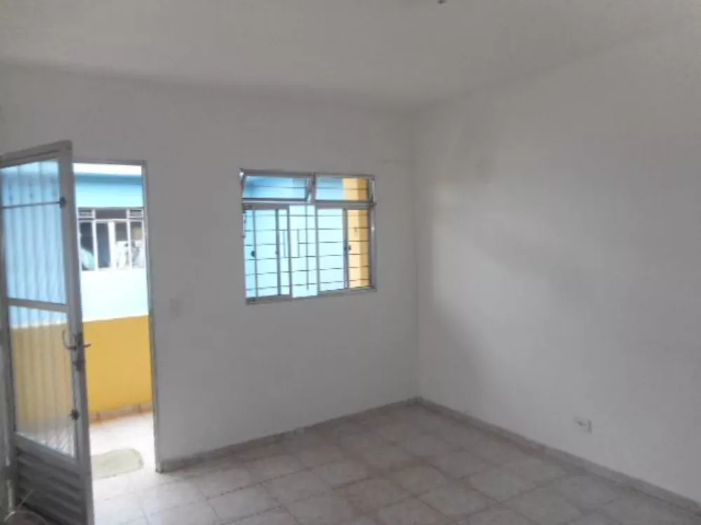 Casa para alugar com 1 quarto, 45m² - Foto 4