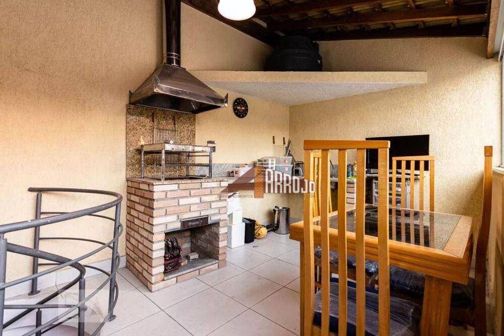 Sobrado, 3 quartos, 230 m² - Foto 1