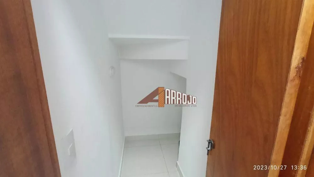 Sobrado à venda com 3 quartos, 127m² - Foto 4