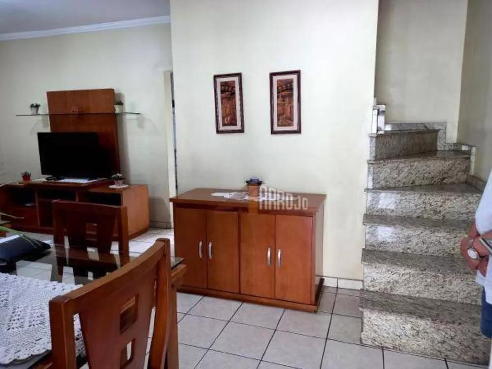 Sobrado à venda com 3 quartos, 132m² - Foto 4