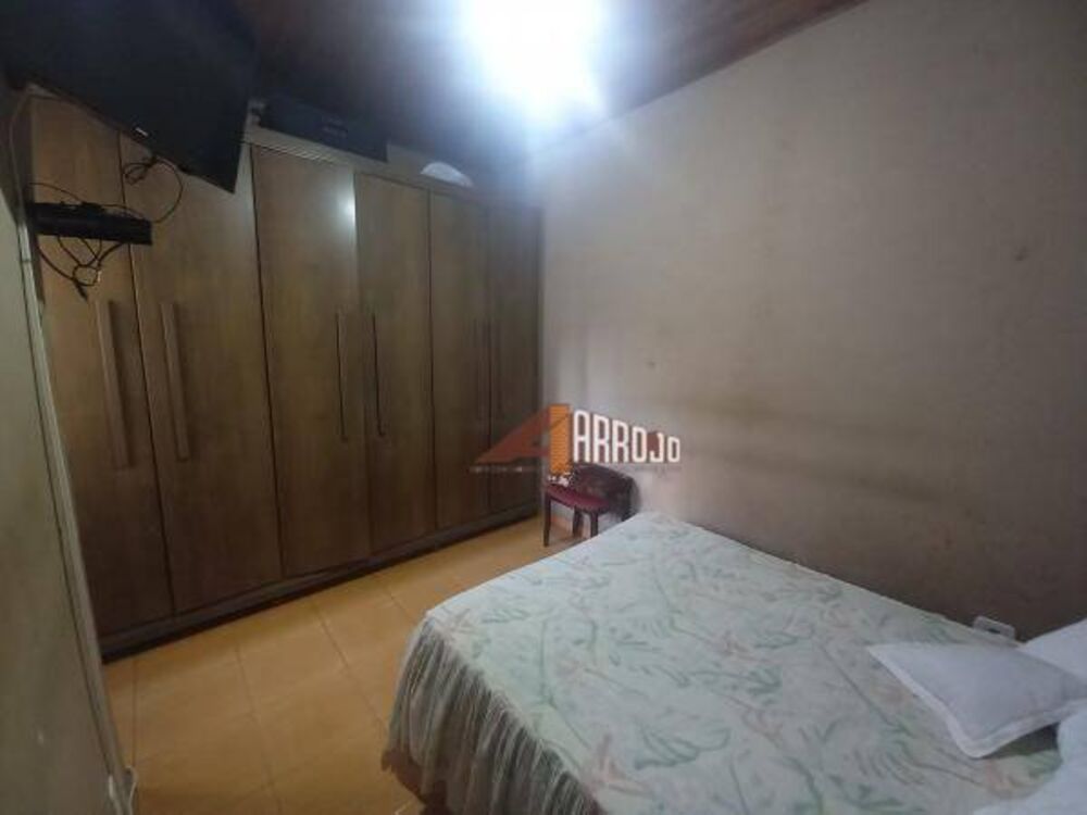 Sobrado, 4 quartos, 210 m² - Foto 1