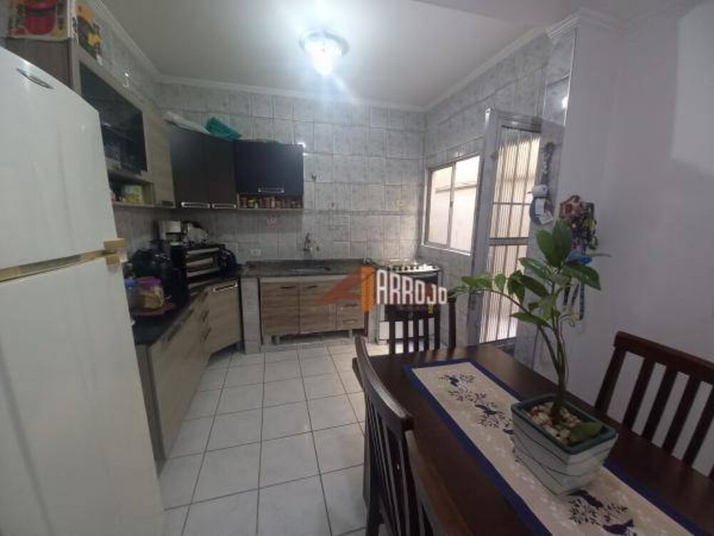 Sobrado, 4 quartos, 210 m² - Foto 2