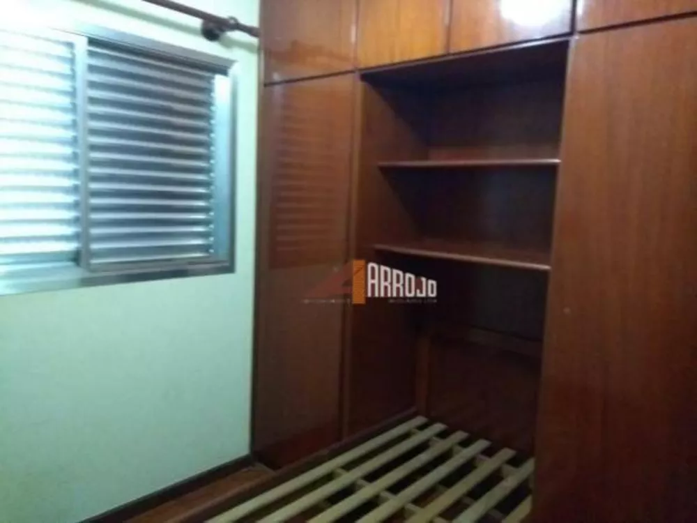 Sobrado à venda com 3 quartos, 124m² - Foto 2