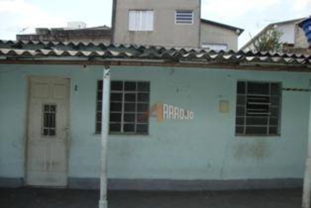 Casa, 6 quartos, 146 m² - Foto 1