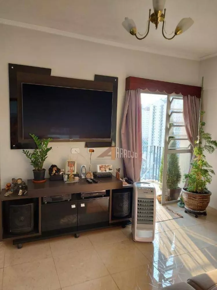 Apartamento à venda com 2 quartos, 65m² - Foto 2