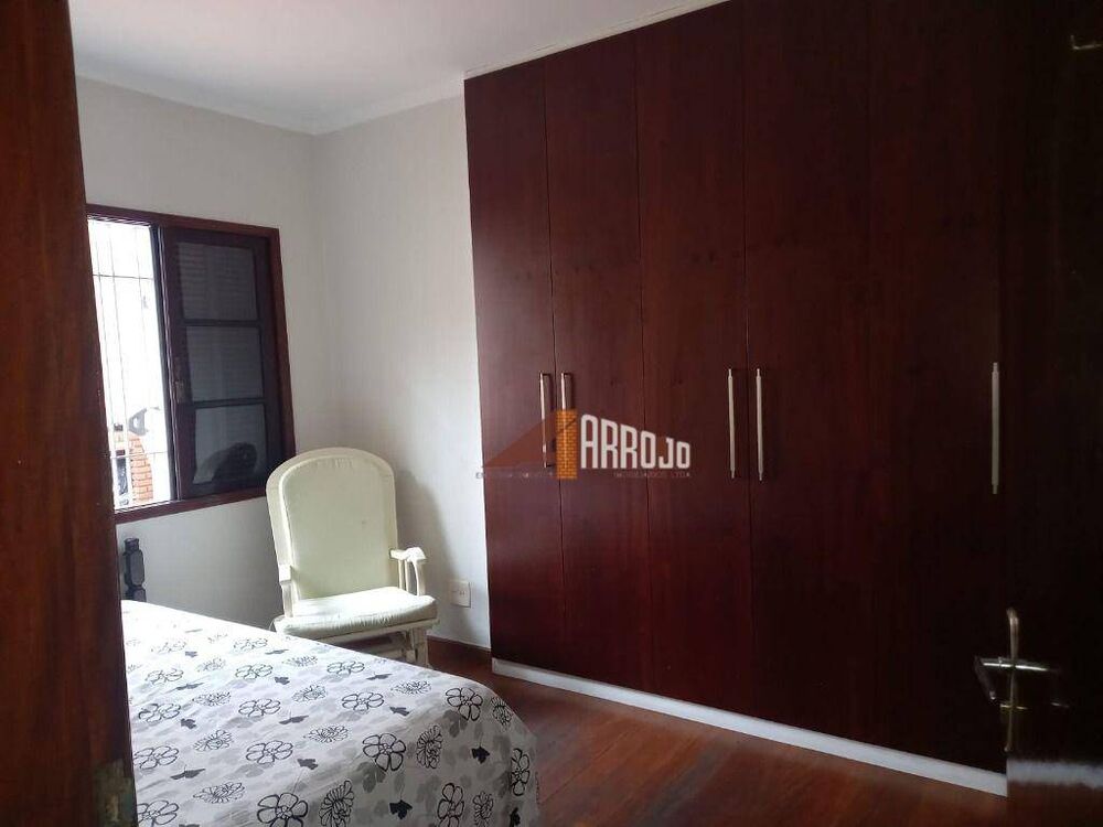 Casa, 3 quartos, 234 m² - Foto 4