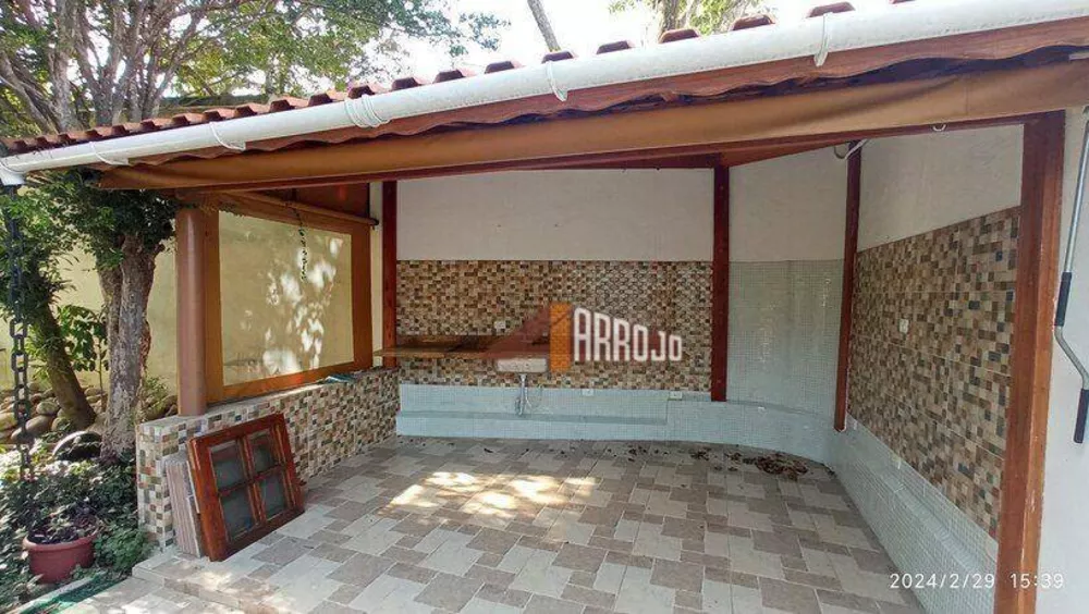 Sobrado à venda com 3 quartos, 154m² - Foto 3