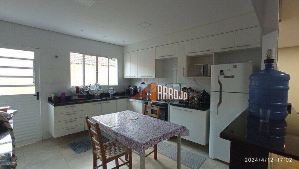 Prédio Inteiro à venda, 240m² - Foto 1