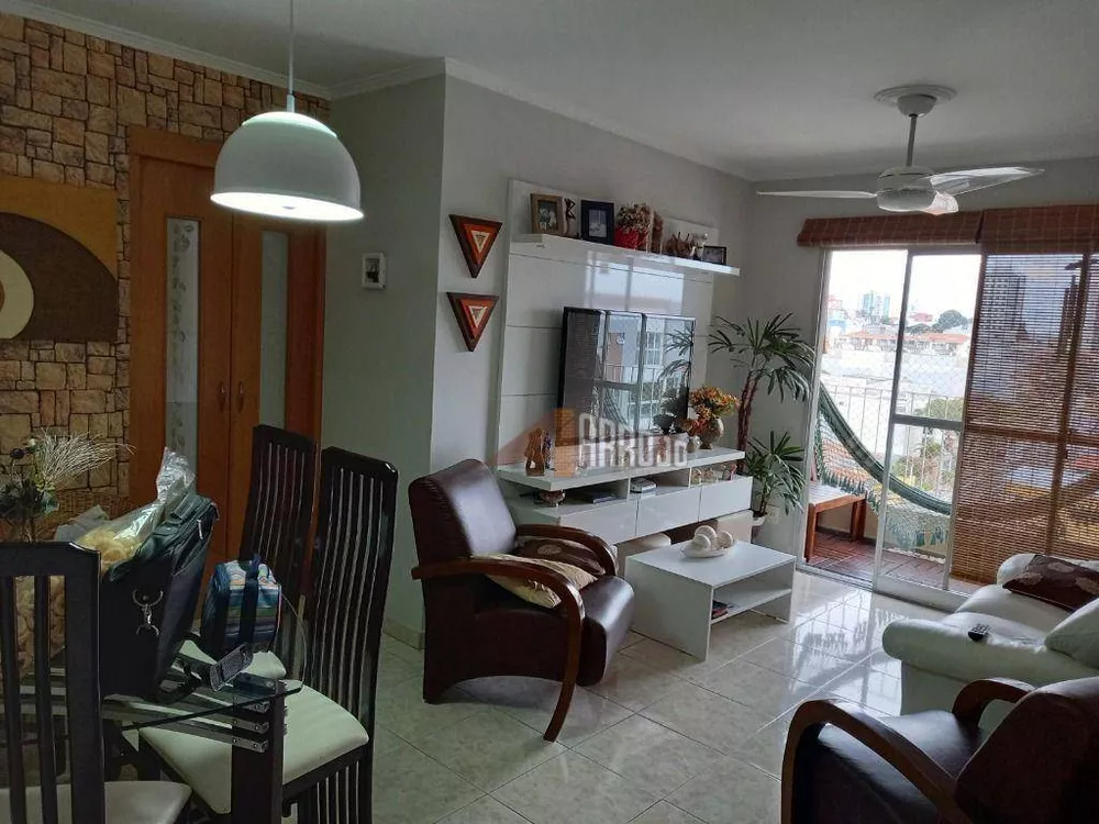 Apartamento à venda com 3 quartos, 68m² - Foto 1