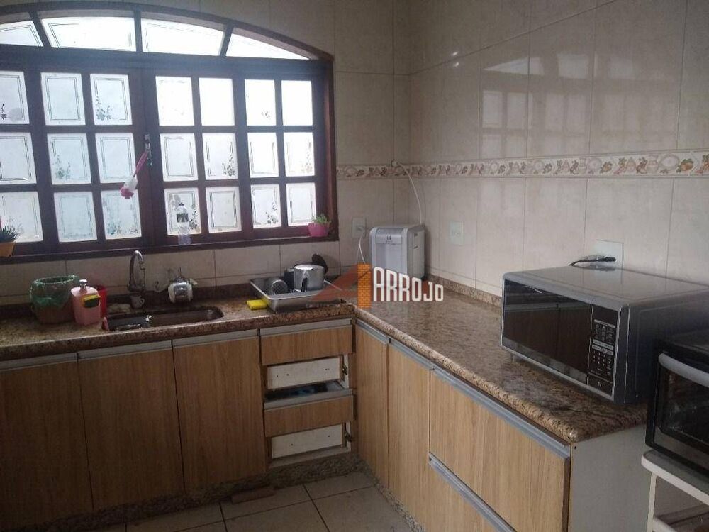 Sobrado, 4 quartos, 320 m² - Foto 4
