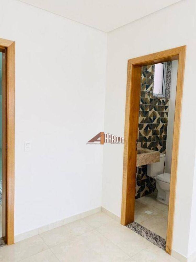 Sobrado, 3 quartos, 200 m² - Foto 1