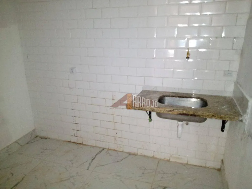 Loja-Salão, 240 m² - Foto 1