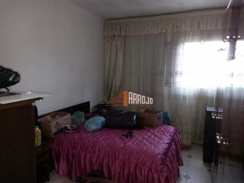 Casa à venda com 2 quartos, 178m² - Foto 3