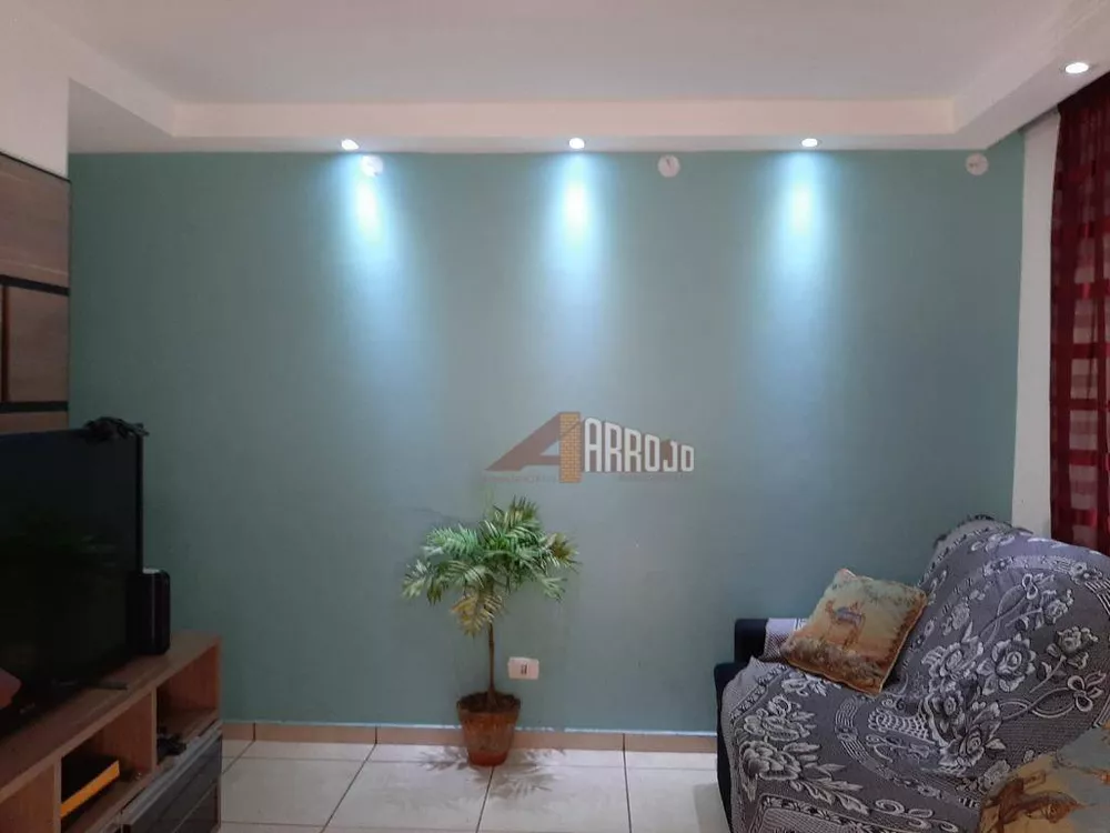 Sobrado à venda com 2 quartos, 142m² - Foto 1