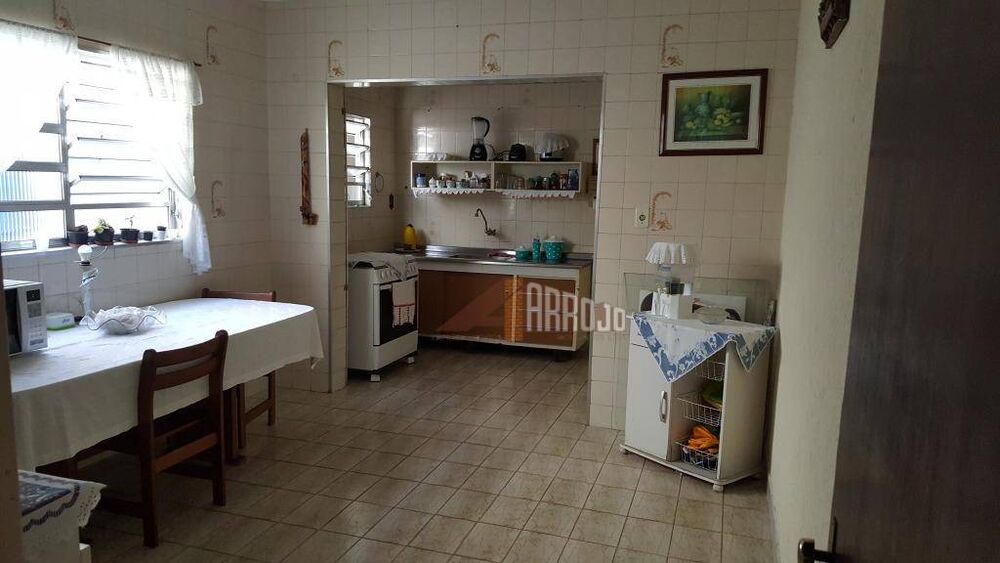 Casa, 3 quartos, 238 m² - Foto 4