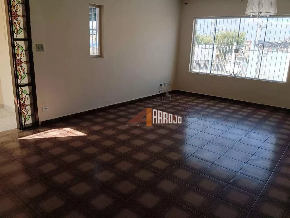 Sobrado à venda com 3 quartos, 140m² - Foto 1