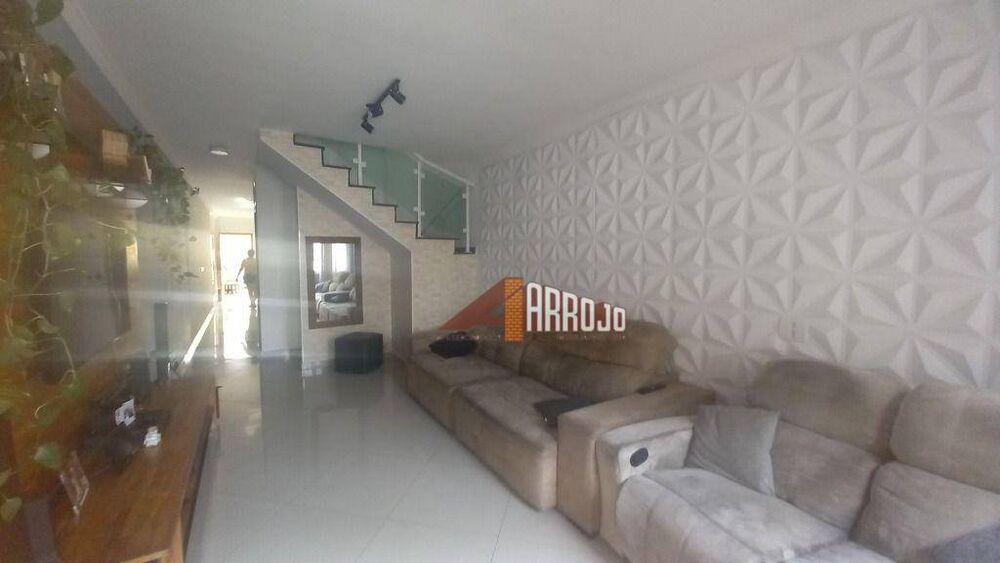 Sobrado, 3 quartos, 177 m² - Foto 1