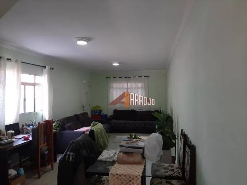 Sobrado à venda com 4 quartos, 115m² - Foto 2