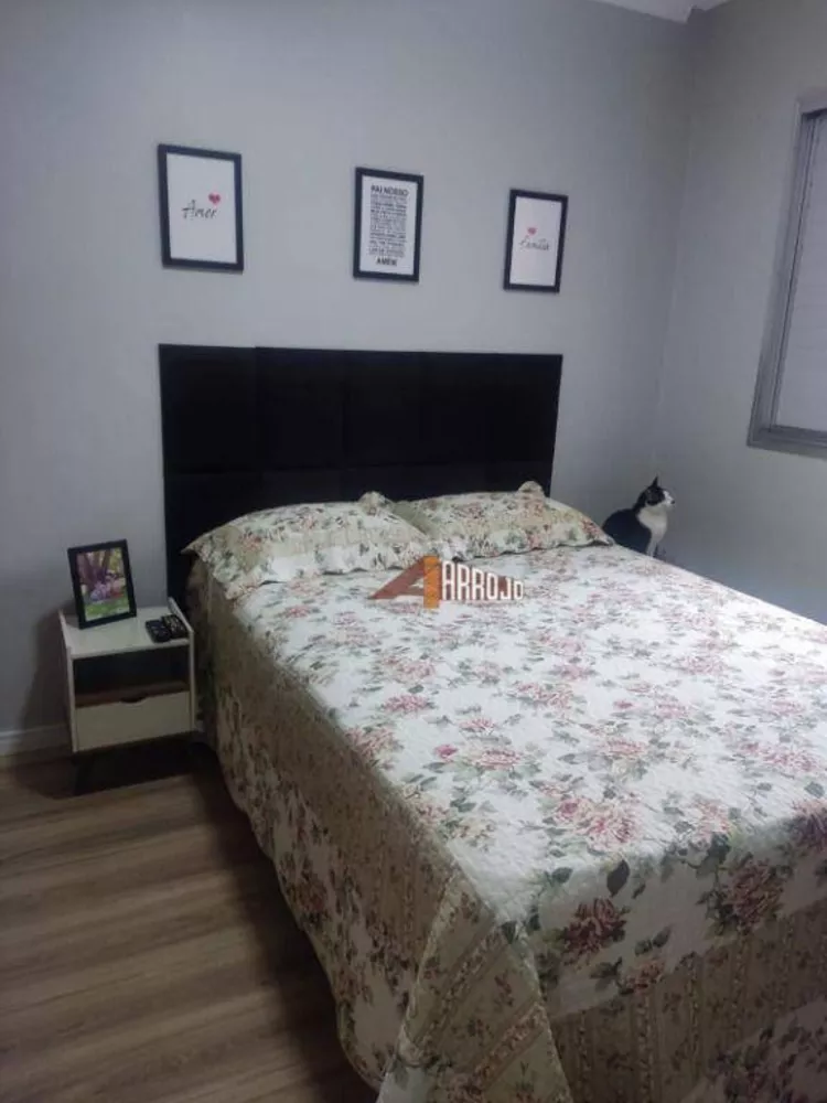 Apartamento à venda com 3 quartos, 62m² - Foto 2