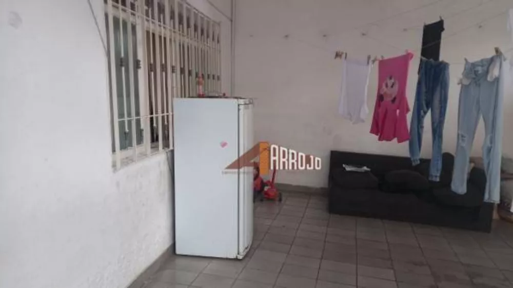 Sobrado à venda com 2 quartos, 110m² - Foto 4