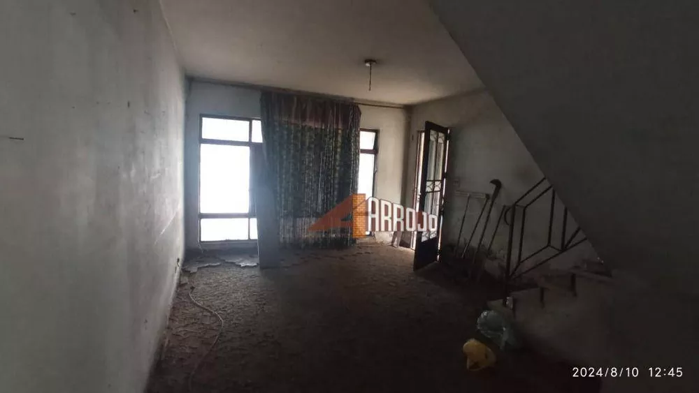 Sobrado à venda com 2 quartos, 96m² - Foto 1