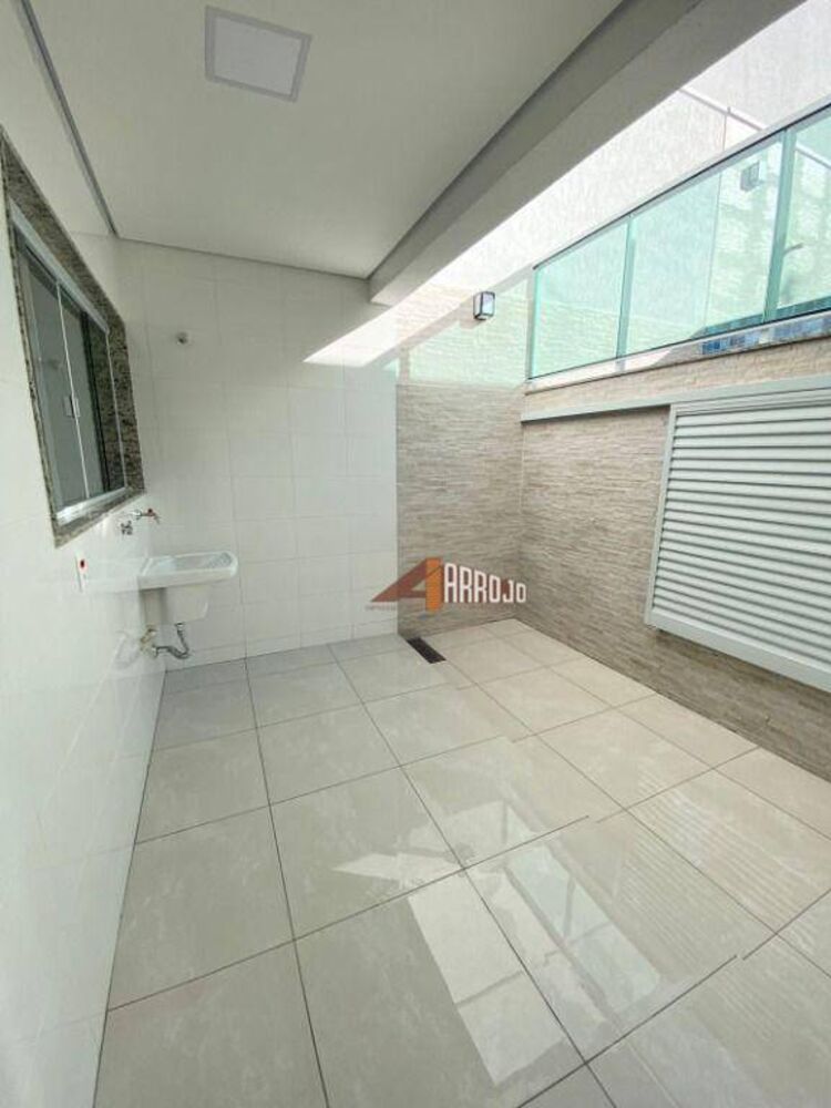 Sobrado, 3 quartos, 240 m² - Foto 1