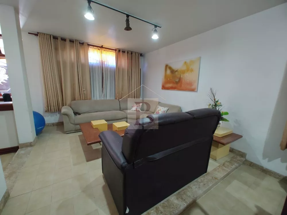 Casa à venda com 3 quartos, 420m² - Foto 3