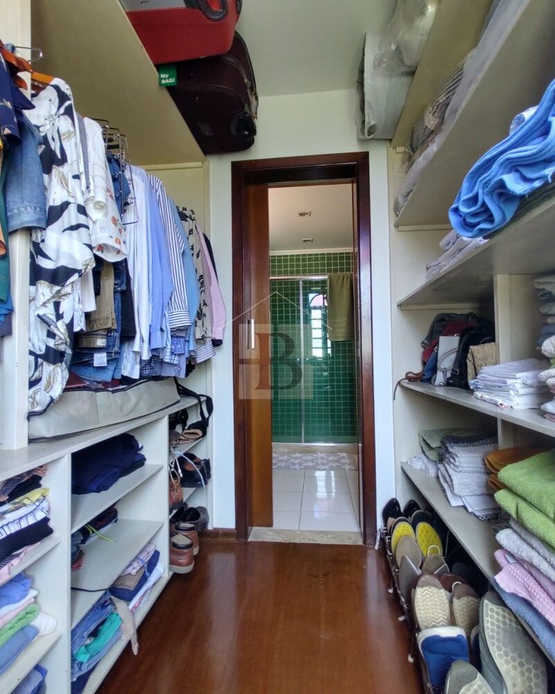 Casa à venda com 3 quartos, 290m² - Foto 13