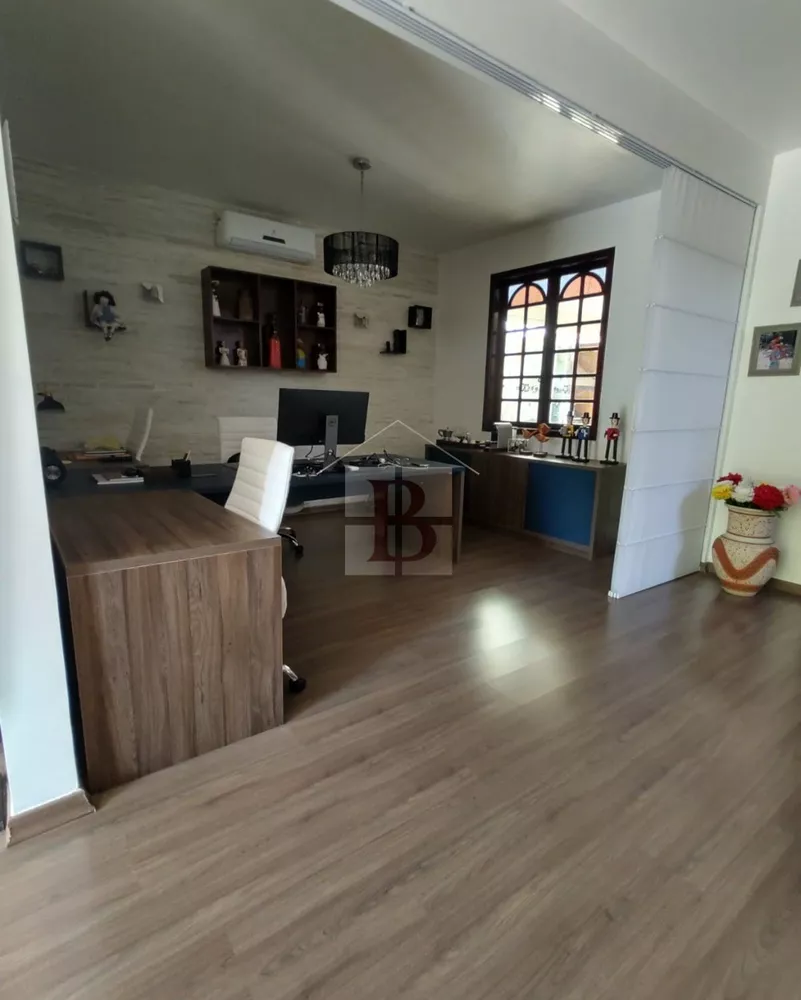 Casa à venda com 3 quartos, 290m² - Foto 8